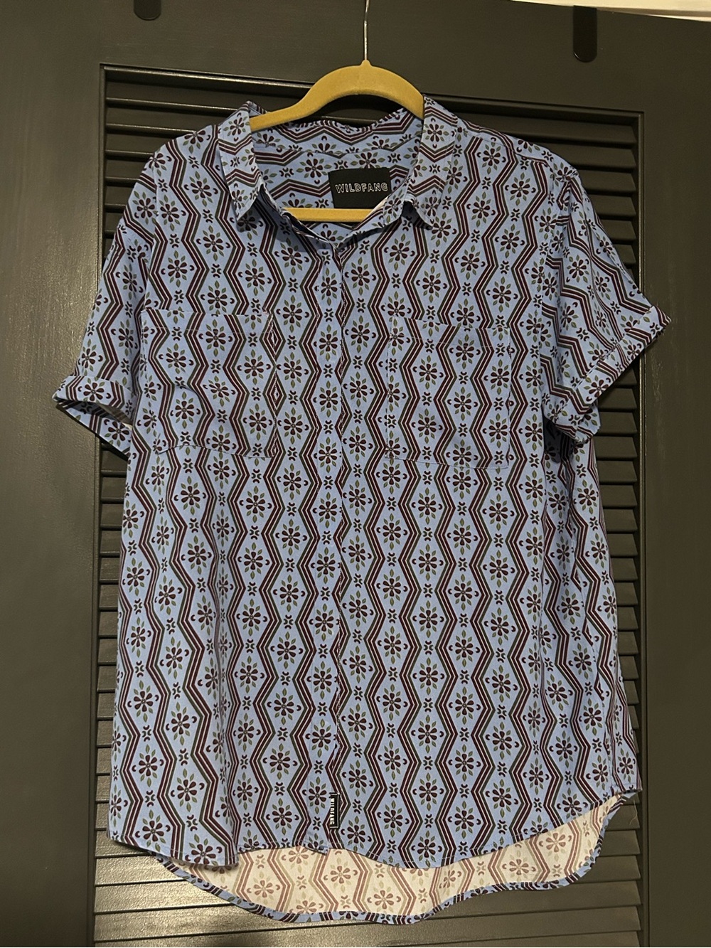 Wildfang Empower Short Sleeve Button Up in floral wallpaper blue burgundy